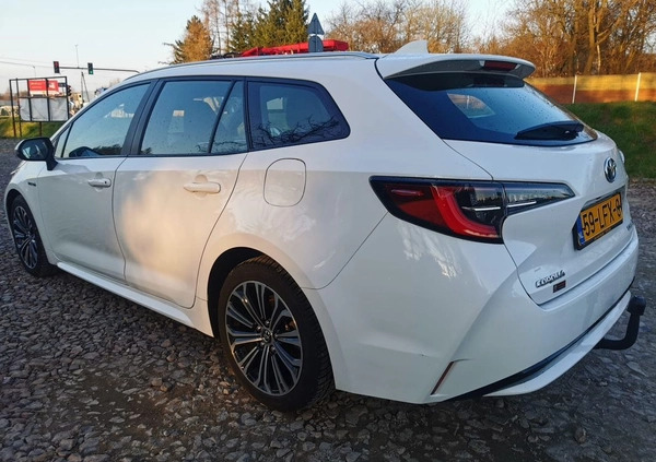 Toyota Corolla cena 92000 przebieg: 91920, rok produkcji 2019 z Sępopol małe 191